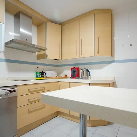 Apartment Daniela- Very Close To The Centre Of Estepona And The Beach. *