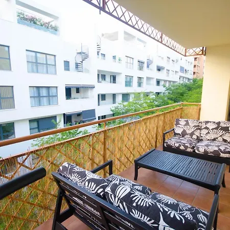 Apartment Daniela- Very Close To The Centre Of Estepona And The Beach. アパート *