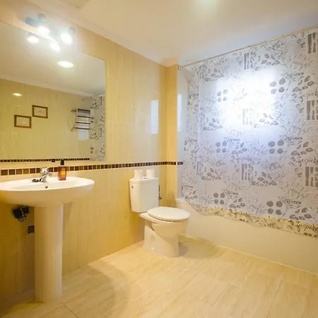 Appartamento Apartment Daniela- Very Close To The Centre Of Estepona And The Beach. *