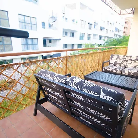 Apartment Daniela- Very Close To The Centre Of Estepona And The Beach. Appartamento *